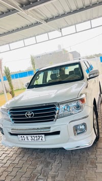 لاندكروز • ٢٠١٤ • رقم بغداد