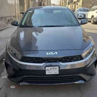 من رخصه الآدمن  للبيع كيا فورتي موديل ٢٠٢٤ كلين تايتل حادثها فقط مازدا...