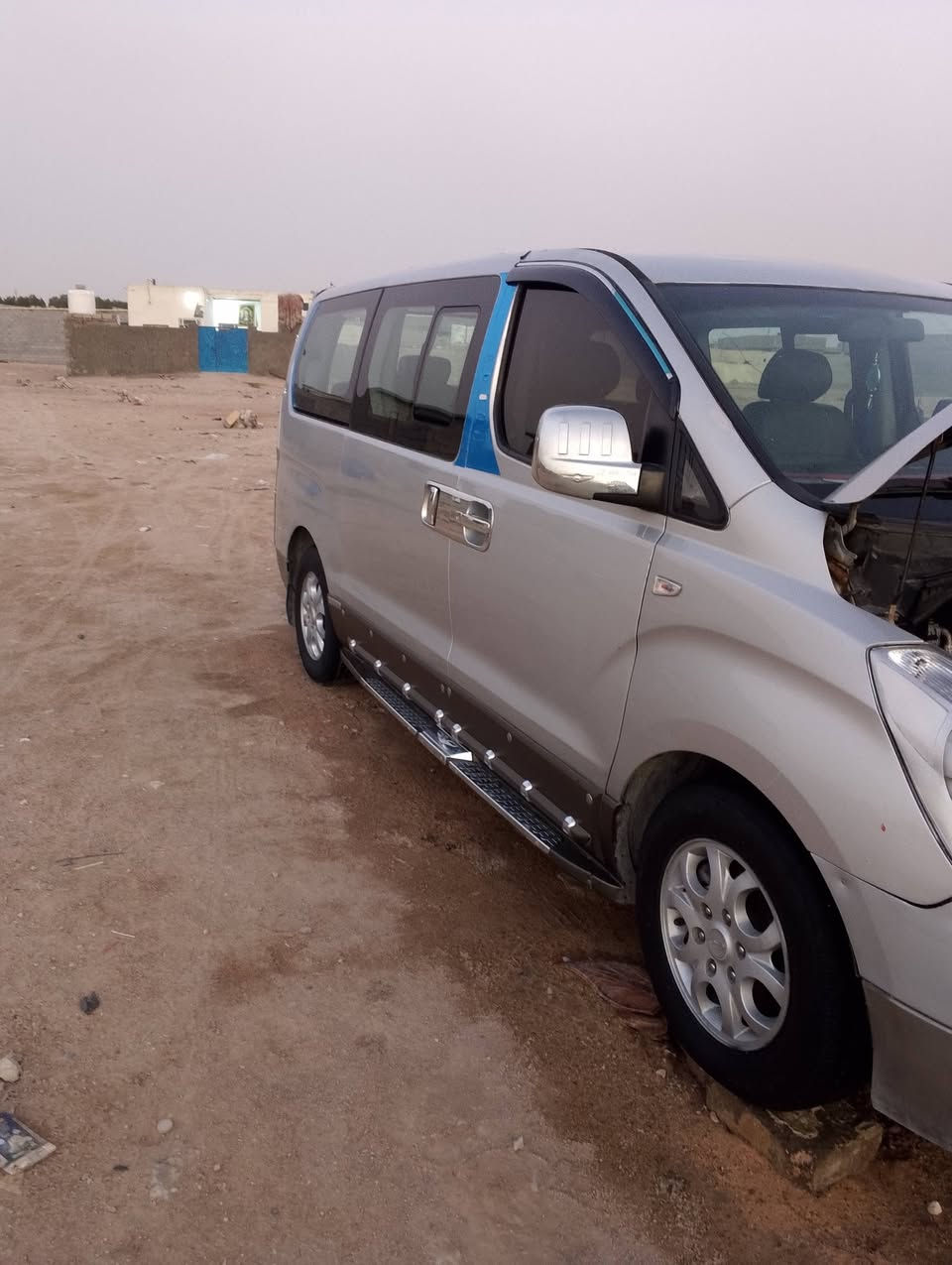 السلام عليكم استاركس موديل 2009 للبيع رقم ميسان العنوان بصره زبير ***********
