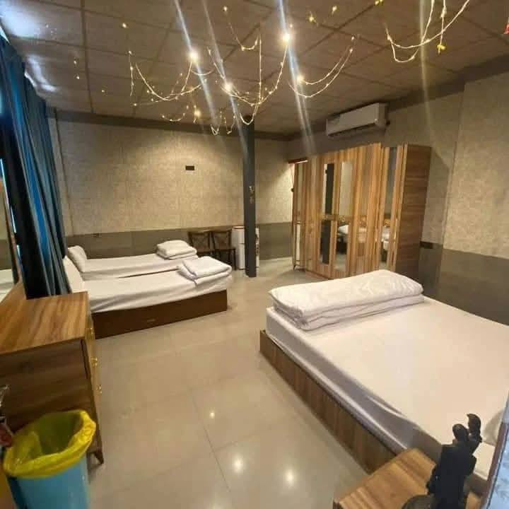 (( حجوزات فندق الكاظمية 
للحجز مراسله البيج توجد شقق غرف للاعراس سويتات

1_كهرباء لمدة 24 ساعة 💡
2_غرف مكيفة ونظيفة 🛏
3_ثلاجة وتلفزيون داخل الغرف
4_صحيات داخلية 🚽 🚿
5_صابون + شامبو 🧼🧴
6_أنترنيت أسرع من السريع ⚡
7_شاي +ماء ☕ 🍸 #مجاناً

كل هذا وبأسعار مناسبة للعوائل والشباب
وبأسعار #مخفضة للحملات 
رقم الحجز او الواتساب ***********
https://wa.me/message/IXOX4XTUI4RTC1
افتتاح جناح اضافي وبنايه اضافيه للفندق بغرف وسويتات مميزه جدا.
