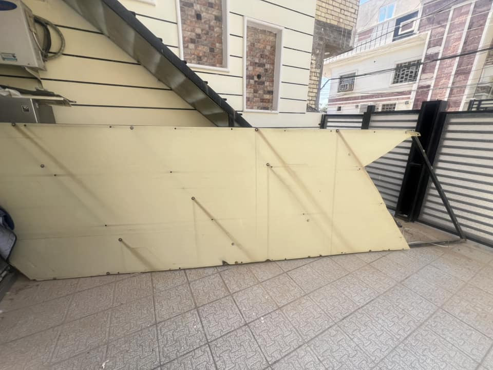 درج خارجي حديد ثقيل للبيع
طول :5.50 متر
عرض:1 متر
حي الجهاد
0785 461 2000
