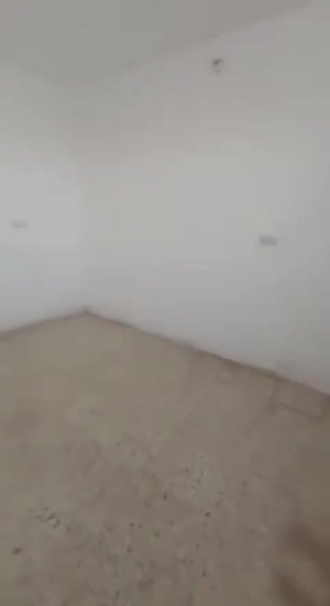 عيني عندي شقه فوق بيت ركن ونضيفه اريد ااجرها منطقه الاسكان الصناعي النزله الثالثه قرب مدرسه حمزه الابتداءيه مساحه ميه وعشرين متر وقريبه على السوك ودرج معزول ركناكو تانكي وطوافه والمولد بس تشترك والنت اذا تحب اشترك ويا الجيران الجوه لان عاءله صغيره ايجاره ٢٥٠  بس يريد ياجر اطيه رقم راعيه


**إذا كنت صاحب هذا الإعلان وتريد حذفه لأي سبب، رجاءا أرسل رسالة إلى الدعم الفني**