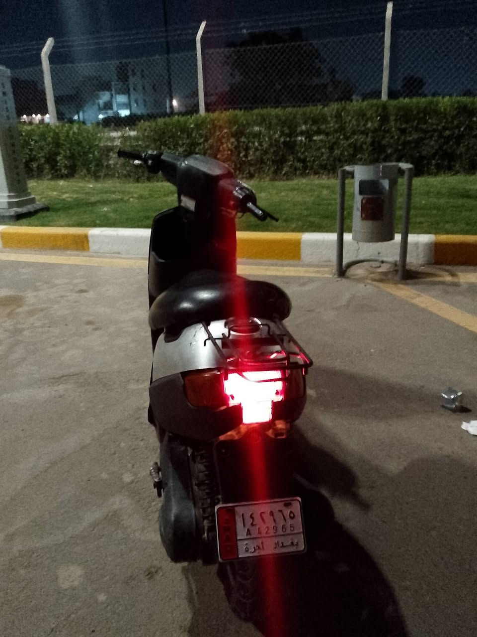 السلام عليكم للبيع دراجه بطه 60 دراجه نضيفه كهربائيات اشاير سلف وهندر طوافه بانزين ودهن يشتغلن عداد كيلومتر يشتغل مكينه بلاد لسعر 160 وبيهه مجال لمكان لغزاليه رقم ***********
