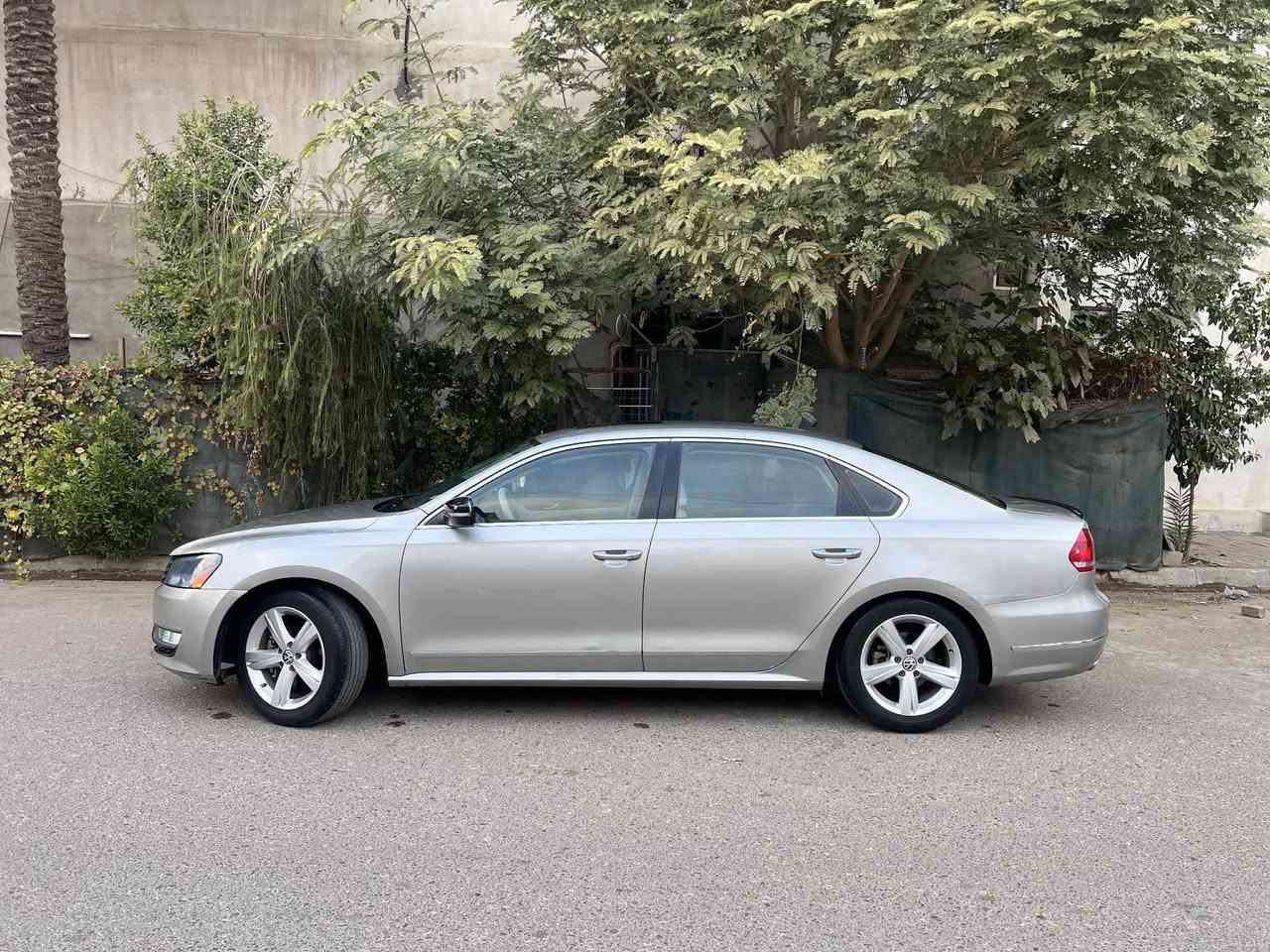 باسات 2014 فووول 1/1 
تنفس طبيعي 5 سلندر بدون صبغ شرط 
رقم سنويه هزه فحص كلها جديد  
رقم سليمانيه 
للاستفسار 
‭‬  ***********‬
