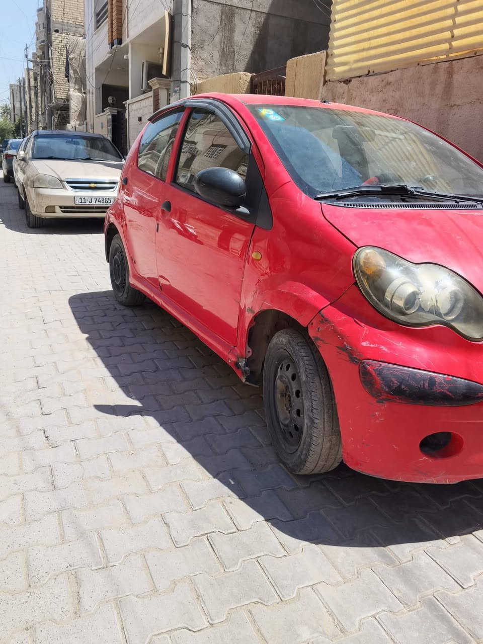 سلام عليكم بي واي دي محرك وكير كورلا مكفول سياره بيهة بس بارد جاملغ الصدر فقط صدر بدلت دبلات امامي خلفي بس بوش مال طبله مال صدر تعبانه بريكات جدد نوزلات فيت بم جدد كمبريسر مال كورلا جديد حاويه بس نقصه غاز على فحص سياره باسمي هزه جديده او لوحات انكليزي السياره بصمه ومحور الهة هم اضافه سويج تشغيل لل طوارء باتري جديد العنوان بغداد الحريه السعر 43 ورقه رقم هاتف واتساب بي ***********
