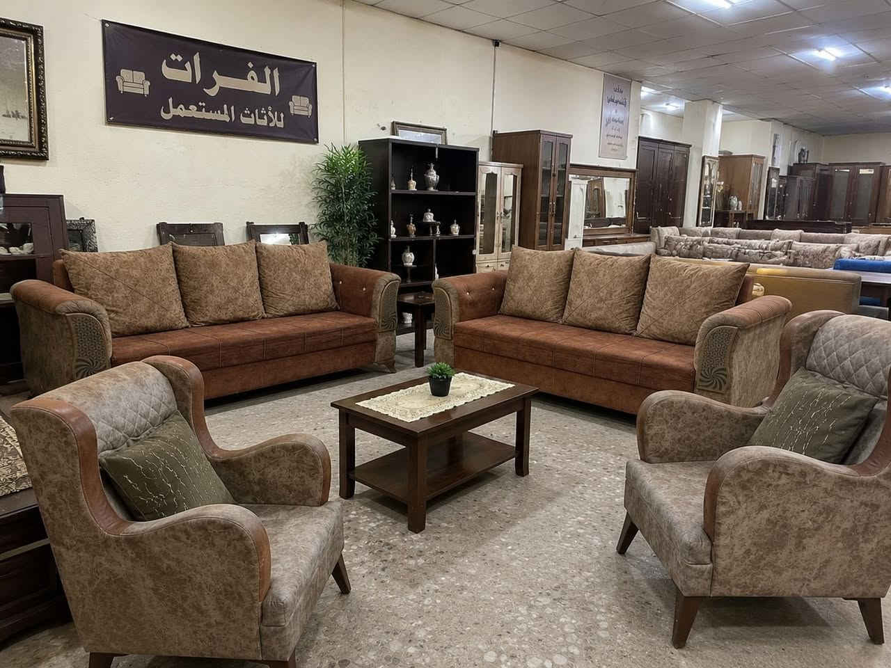 ‎ متوفر تخم مستخدم نظيف باسعار مميزة ونظافة عالية
‎الاسعار تبداء من ال٩٥ الف الى ٧٣٠ 

‎متوفر من ٤ مقعد الى ١٤ مقعد 

‎توصيل متوفر لكل العراق

‎ موقع: بغداد منطقة العريفية

‎اي قطعه تعجبك تكدر تراسلني


**إذا كنت صاحب هذا الإعلان وتريد حذفه لأي سبب، رجاءا أرسل رسالة إلى الدعم الفني**