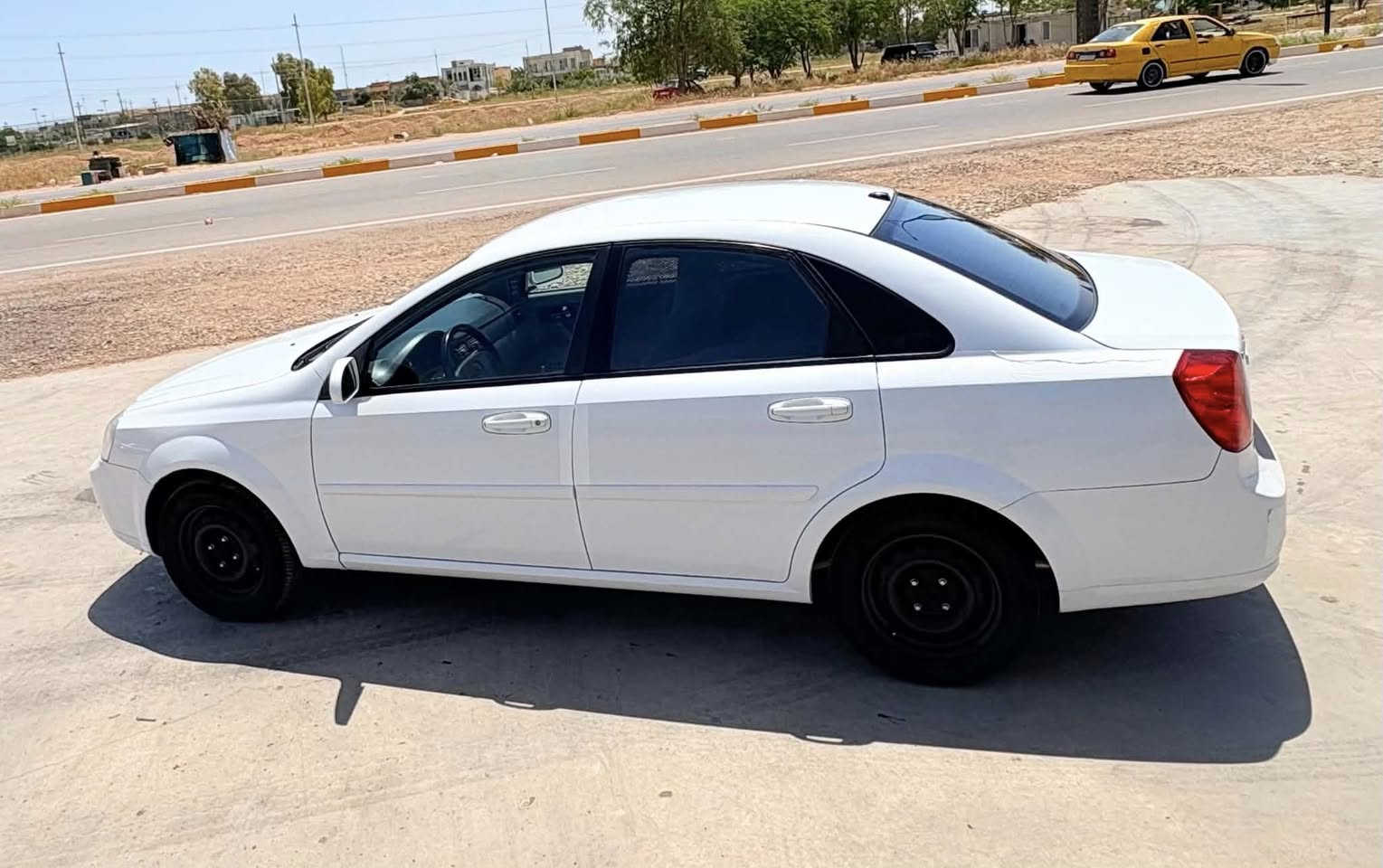 مکلف بالنشر 

للبيع — Chevrolet Optra 2013
❄️ تبرید ثلج
 بطاین نظیفە
 گیر، مکینة، کلە بشرط
 کهربائیات کلها شغالە
 ٤ تایرات جدید
 الصبغ موضح بالصور
 حدادیة أمامي وخلفي کلها جدید
رقم و سنویە جدیدە تحویل او وکالە ثاني یوم

📍 مکان السیارە - دیالی خانقین
للاستفسار والـتفـاصـیل اتـصــل ع رقــم ….
📞 0772 294 8701
