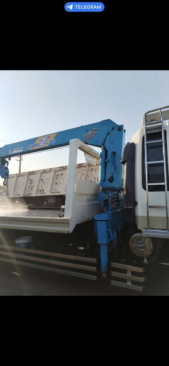 السلام عليكم كرين للبيع سوير زت تلاثه طن سلايتين سعر ٣٥ اوبي مجال رقم ***********
