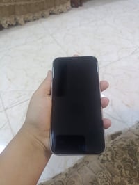 ايفون اكس ار • ١٢٨ جيجا • بطارية ٨٢%