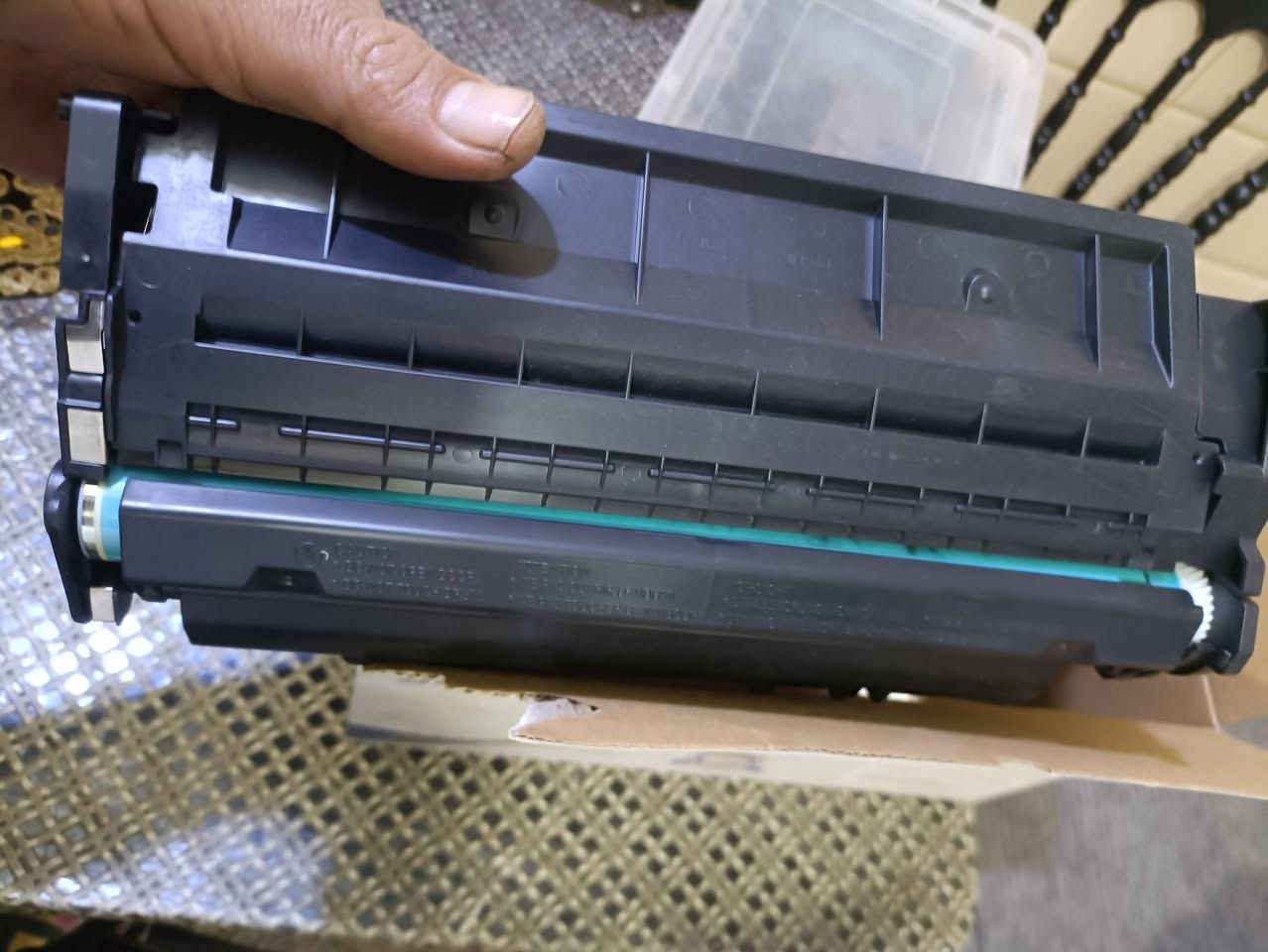 للبيع مكاني أبو دشير شارع الزيتون
كل حاجه سعر 
او شلع ابيع 
هذه رقمي ***********
