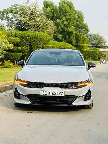 كي فايف وارد امريكي 2023 حادث جاملغ وبنيد رقم بغداد لون سمنتي 
الحادث جاملغ وبنيد السونار موجود بالمنشور 

الموديل : 2023. .

المحرك : 1600 T

العداد : 11 الف  

 

 المواصفات

4 كامرات

دشبول ديجتل

كشنات خزن ميموري

داتا شو 

فتحة سقف(بانوراما)

دخول ذكي(بصمة) +تشغيل عن بعد

شاشة اصلية +كاميرا +حساسات

المصابيح الامامية زنون+LED

المصابيح الخلفية LED

مقاعد تدفئة 

مقاعد جلد+كهرباء

سايد بريك بصمة

اوتو هولد

محدد سرعة

فول تحكم ستيرن

درايف مود

مري كهرباء 

السعر 188بيه مجال بسيط 

رقم ***********

مكان السياره بغداد حي الجامعه
