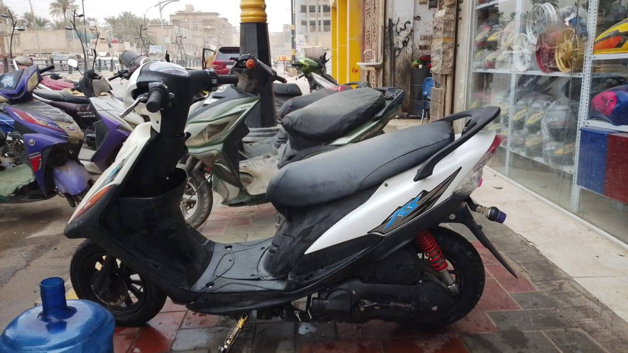 ماكس عدله ياباني 
محرك ٤٩
نكره سلف شرط محرك اخرس وطياره
كهرباياتهه كامله
مفتوحه مره وحده  فقط شغل مضبوط  
سعرهه ٤٥٠ وبيه مجال كلش بصيط 
كربلا  قرب مستشفئ زين العابدين 
للستفسار ***********
