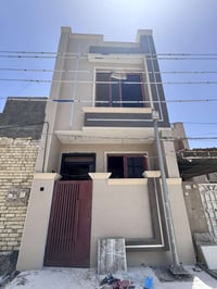 50 متر للبيع  3 طوابق 3 غرف نوم حمامين صاله مطبخ  شبابيك المنيوم ديكور...