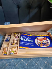 مسرح دمى • أطفال