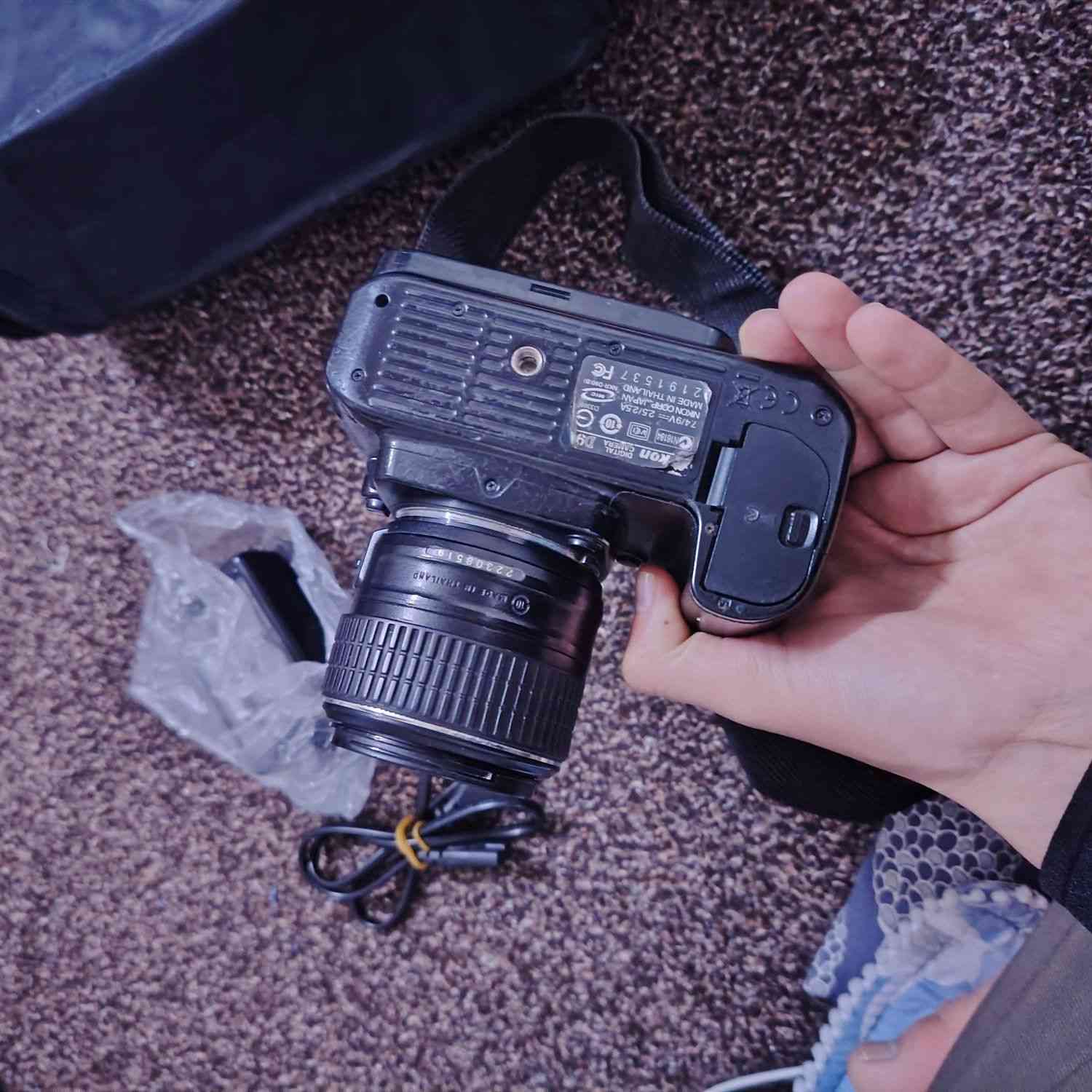 سلام عليكم
كامره نيكون 90d للبيع استخدام شخصي
بيها خلل بسيط كلش بالعدسه ماتفتر كامل وشغاله كما موضح بالفيديو.. 
ملحقاتها
بدي
عدستها الاصليه 18 55
جنطه
شاحنة
بطاريه
حزام كتف
رام 16 كيكه
السعر 120 الف قفل
ومتوفر شركات توصيل


**إذا كنت صاحب هذا الإعلان وتريد حذفه لأي سبب، رجاءا أرسل رسالة إلى الدعم الفني**