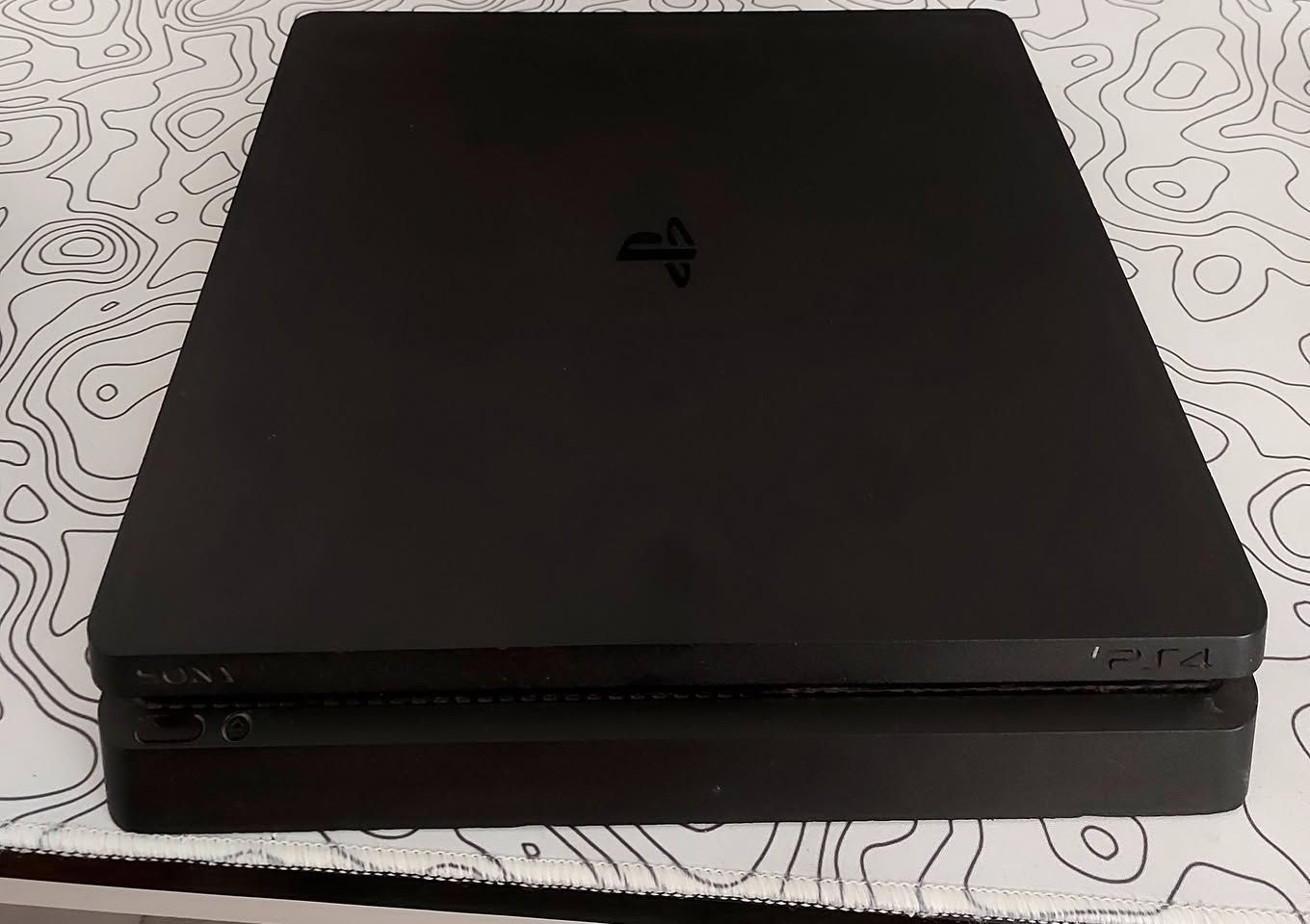 🔥 للبيع PlayStation 4 Slim 🔥
✅ سعة 500GB (نص تيرا)
✅ الجهاز نظيف جدًا وحالته 100/100
✅ غير مهكر ويشتغل طبيعي
✅ الجهاز أبدًا ممفتوح
✅ جميع الكيبلات أصلية
✅ ويا الجهاز 2 جويستك
✅ قاعدة شحن للجويستكات
✅ جميع الأغراض الأصلية كاملة
✅ جاهز للاستخدام مباشرة

💰 السعر: 325,000 دينار عراقي
📌 يوجد مجال بسيط للطيبين

📍 الموقع: بغداد - الغزالية
📞 للتواصل: ***********
