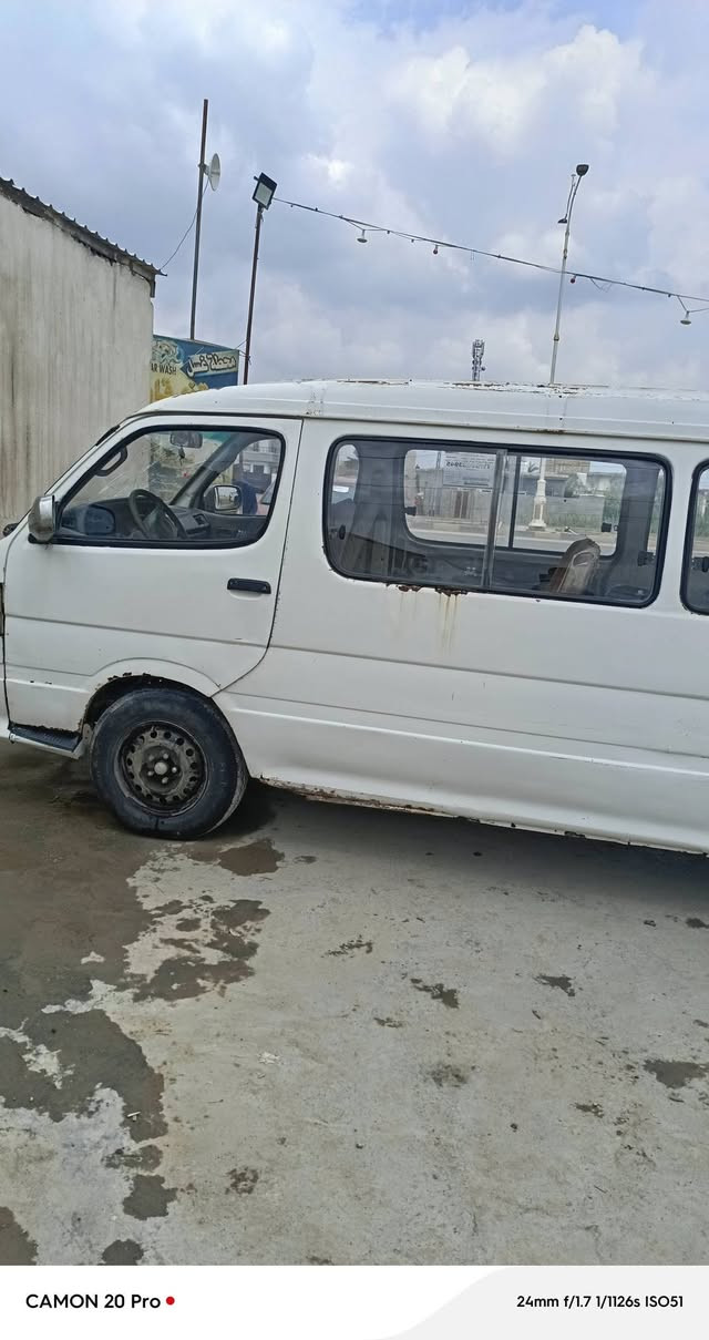 سلام عليكم فتون للبيع موديل 2009 مكينة كير اكسن حدادية مكفولة تخم تاير سيارة جاهزة  كهربايات خير من الله سعر 15وبيهة مجال مكاني ناصرية المركز ابيع بدون راعي رقم الهاتف ***********
