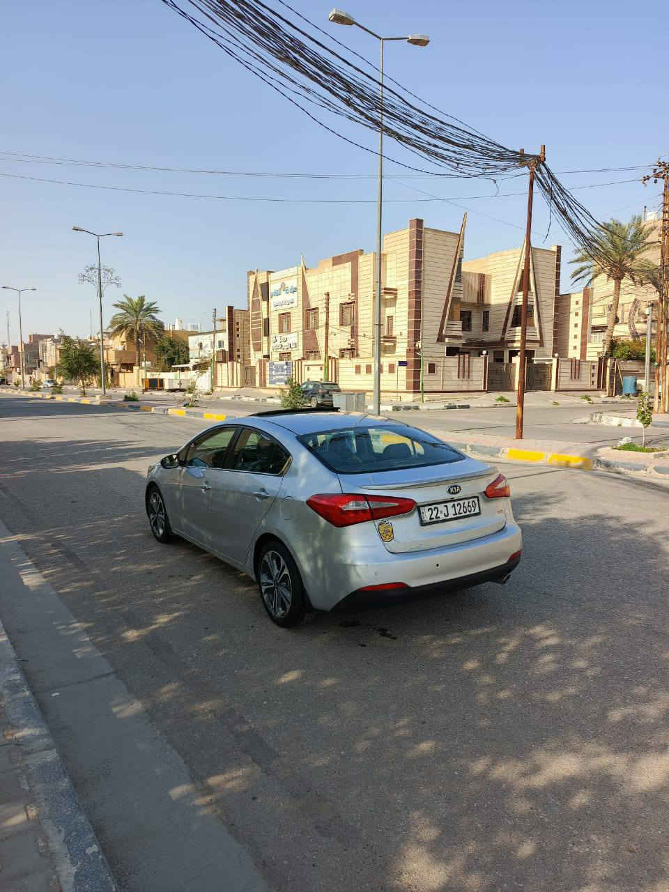 السلام عليكم 
كيا سيراتو 2014 للبيع تفاصيل سياره مكفوله من صبغ رقمها اربيل دولي باسم دكتور يمي سنويه لل 29 مواصفات مكينه 2000 تبريد خلفي لايتات لد فتحه وبصمه شاشه كبيره شفتات ستيرن رادارات اشاره ترحيب كاميرا متحركه ويل كب كروم اشاير بلمري مري شفط حساسات خلفيه واماميه كشنات جلد ثلاجه تحكمات جهتين سياره فول واحد على واحد السعر قفل 118 رقم ***********

