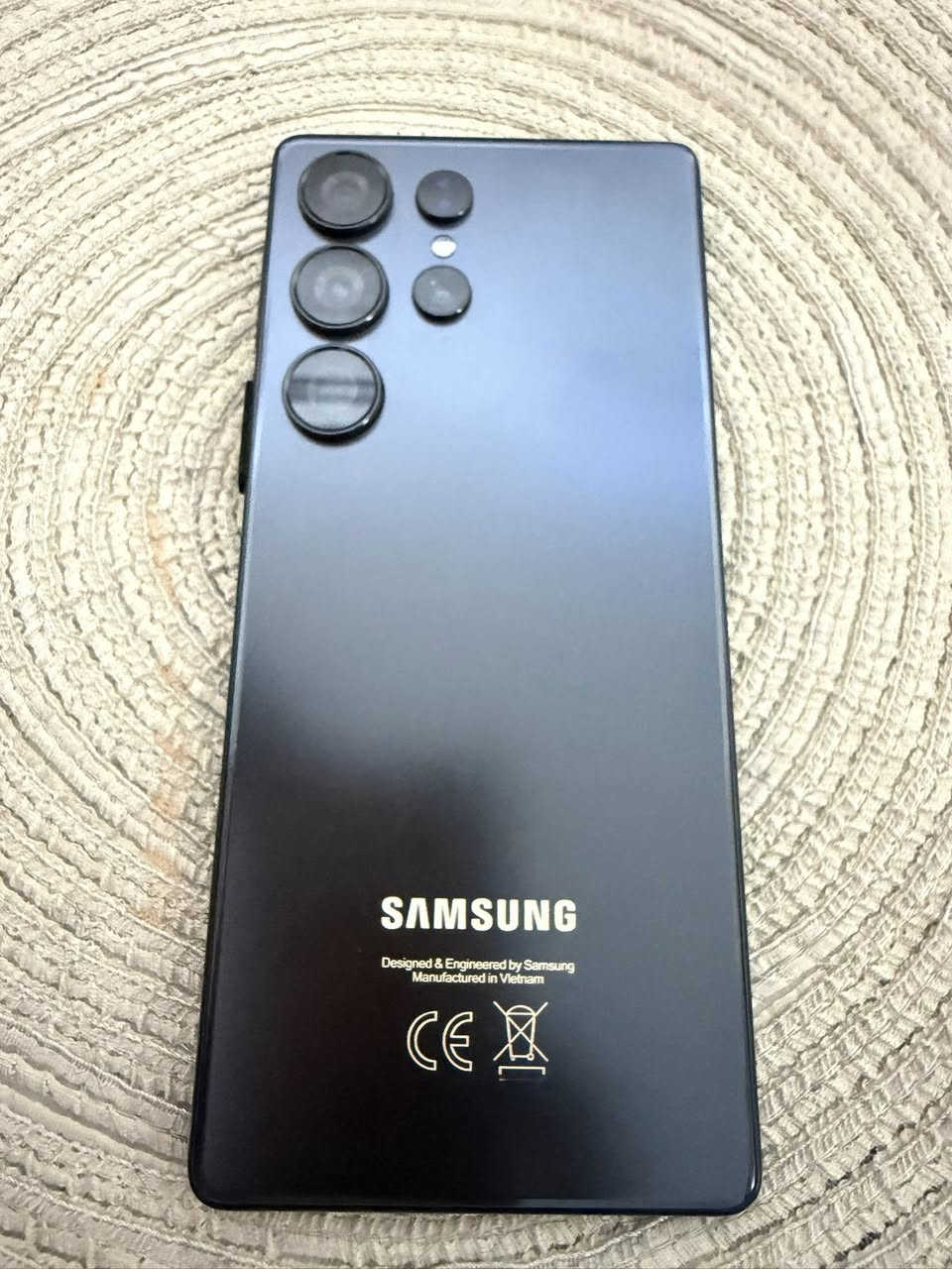 السلام عليكم للبيع او مراوس ايفون 13 او 14
برو ماكس 256
سامسونك الترا اس 25 كوبي باب ثاني 
اجاني هديه واريد ابيعه جديد مصار سبوع من فتحته من الباكيت 
السعر 200 الف وبي مجال جداً بسيط
***********
