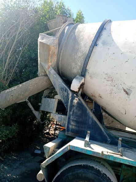 السلام عليكم خباطه حجم(43/32)تخم تاير مكفوله عام رقم أربيل كير كهربائي الاستفسار الاتصال على (***********)
