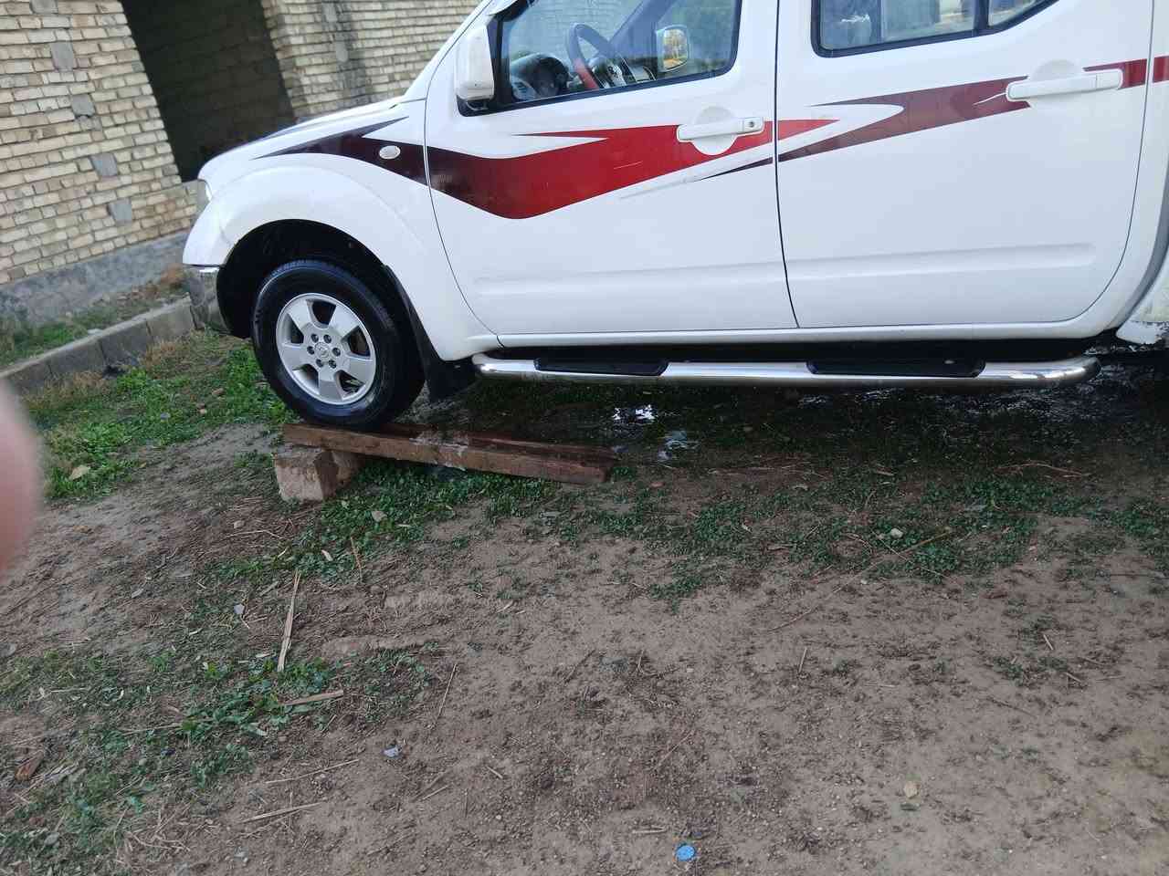 سلام عليكم نيفارة البيع موديل ٢٠٠٩ كير عادي بلادي محرك مفتوح مجفت تجفيت درجة أولى بيهة الجاملغ المامي لايسر والبنيد فقط مبدلات اول ماخذتهة سيارة خير من الله لاتنقيص ولا تبخير رقم سليمانية جديد سنوية جديدة إلى 2030 رقم الهاتف ***********
