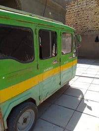 تكتك اوراق اصولي كهربائياته شغاله من الطول لطول بيع ومراوس حسب القناعه...