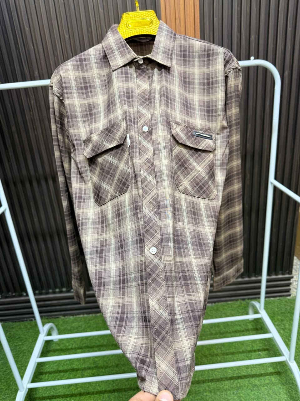 #تونسو
#حيث_الاناقة_والجمال
تبلش بالموسم الصيفي 
قميص كاروهات 
الخامة الباردة 
ازياء زيد علي 
شارع الاول مجاور احمد الخياط


**إذا كنت صاحب هذا الإعلان وتريد حذفه لأي سبب، رجاءا أرسل رسالة إلى الدعم الفني**