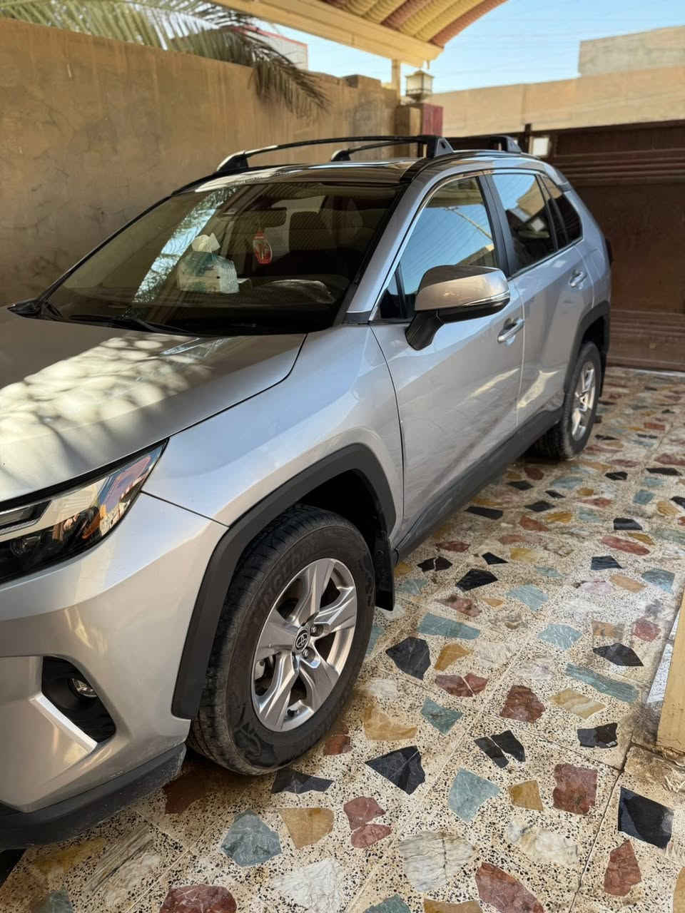 RAV4 2023 XLE
وارد أمريكي 
فتحه وجنطه كهرباء 
ماشيه 50 كيلو متر 
قطعتين صبغ جاملغ وبنيد 
رقم صلاح الدين 
مكانها صلاح الدين سامراء 
السعر 20 الف وبيها مجال 
للاستفسار: ***********
