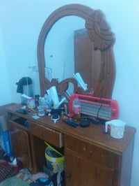 اخوان متوفر لدينه كنتور وميز  وثلاجه و افريز وكاونتر للتواصل على هاذا ...