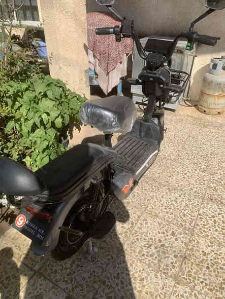 للبيع موطور شحن كلش ما بي نضيف ما صارله شهر مستخدم رايده 350 وبي مجال  مكاني تكريت شارع الربعين للستفسار ***********
