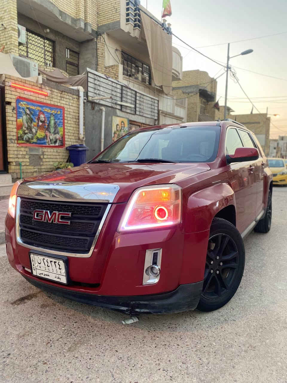 السلام عليكم للبيع او المراوس
 GMC 
 تيران 2013 مكينه 6 سلندر 3600 مكينه وكير جدد حداديتهه جديده السياره بيهه صبغ قطعتين بدون حادث فول مواصفات عده البصمه فتحه كشنات جلد وكهرباء شاشه جبيره كامره خلفيه حساسات امامي وخلفي رادار امامي توقف ذاتي تحديد مسار سايق ئالي تحكمات ستيرن جهتين مثبت سرعه دبل كزوز تبريد ثلج ❄️ منضومه زنون ماشيه 194 كم رقم بغداد تحويل مباشر 
مكان السياره بغداد مدينه الصدر 
السعر اتصل عل رقم او تجي واتساب وعيوني الك 
الاستفسار ***********سجاد
