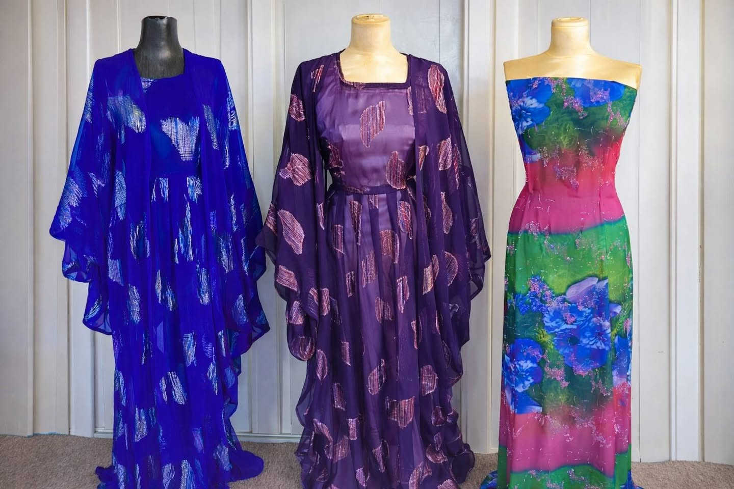 #أقمشة_سوز
متوفر لدينا أقمشة ناز ناز عشر ألوان مختلفة #الأسعار نار💥
تشكيلة واسعة من الأقمشة الفاخرة 🍁🎎
#العنوان
عشر خزانات مركز كشبون


**إذا كنت صاحب هذا الإعلان وتريد حذفه لأي سبب، رجاءا أرسل رسالة إلى الدعم الفني**