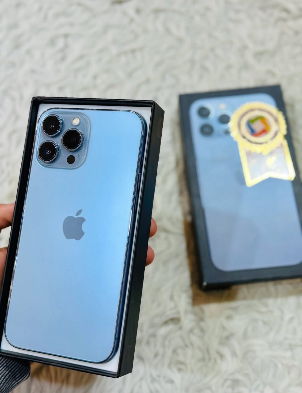 13 برو ماكس
ذاكره : 1024 يعني واحد تيرا 👉🏻

شرق اوسط 

ماستر AAA 👉🏻

وتر بروڤ 

فول نضافه ‎%‎ 💯

لون مميز بحري 

العنوان النجف حي الجزيره 📍

*********** اتصال ☎️
