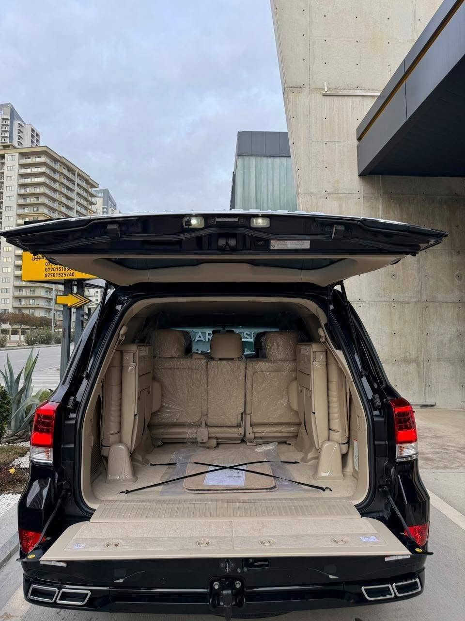 ‭Toyota Land Cruiser 2020 Grand Touring _V6
لاندكروز GR 2020 للبيع لون اسود مضلل وكالة ساز اصل اعلى فئة كراند تورنك 6 سلندر مكينة 4000 المرغوب السيارة مال جناي ومصروف عليها هواي السيارة مكفولة كفالة عامة لا ضربة لا صبغ لا تبديل لا شخوط وكير مكينة كفالة على وضع الشركة وموجود سونارها وماشية 69 الف مغلفها ppf بالكامل يم كار كلوب وضمان 5 سنوات شديتلها شاشه وكاله ب 500 الف صيانتها كله بالشركة مال ساز بدلتلها فيت بم عبوة كاملة وتنضيف نوزلات وبلكات بمليون وربع السيارة رقم اربيل باسمي تحويل ثاني يوم جام مضلل قانوني وبيها كارت مال تضليل السيارة جاهزة وكل نقص ماكو رايدها ب560 ورقة ومجال بسيط حك الجية مكاني بغداد كفائات السيدية وهذا رقمي***********
