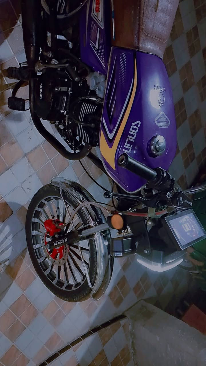 السلام عليكم سيفان للبيع موديل 25 مكفوله مكينه اوراق السعر 750وبيه مجال للطيبين مكاني بل حمزه الغربي  شراي خابرني وميكون خاطرك اله طيب***********
