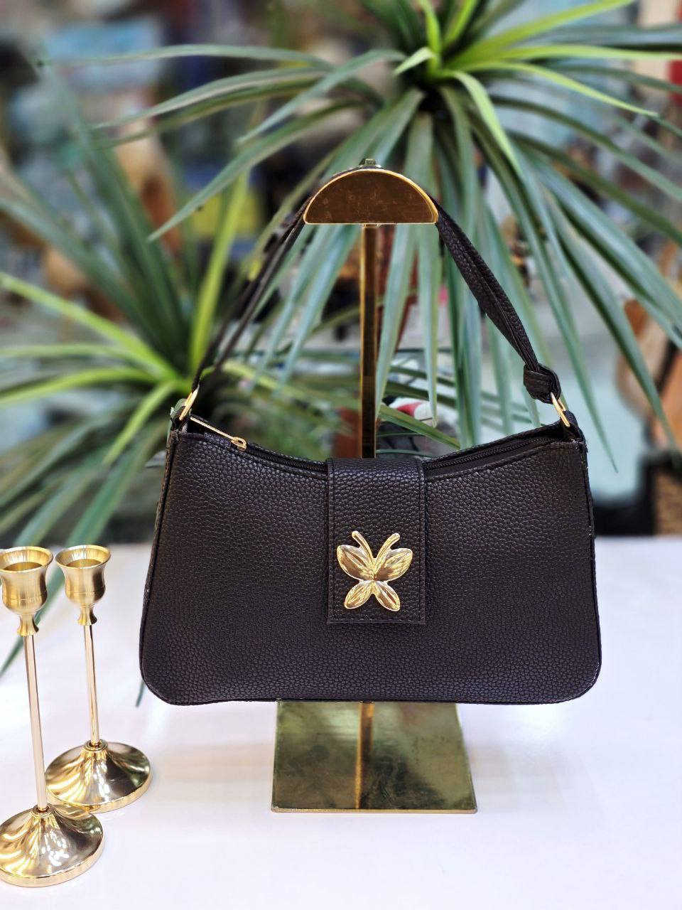 جنطة جلد زارة طري
السعر 8 الاف فقط نسبة الف
تعال خاص 
عدنة توصيل لجميع المحافظات العراق


**إذا كنت صاحب هذا الإعلان وتريد حذفه لأي سبب، رجاءا أرسل رسالة إلى الدعم الفني**