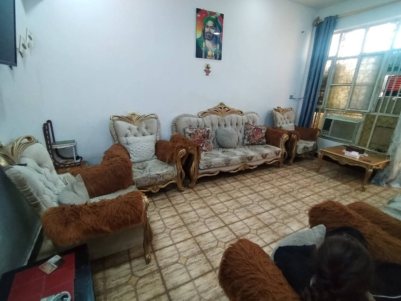 متاح البيع تخم عشير مقاعد ملكي مصري جان أصلي نضافة ٩٠ بل مية وثقيل جدن جدن السعر خاص اتصل علا رقمي ***********
