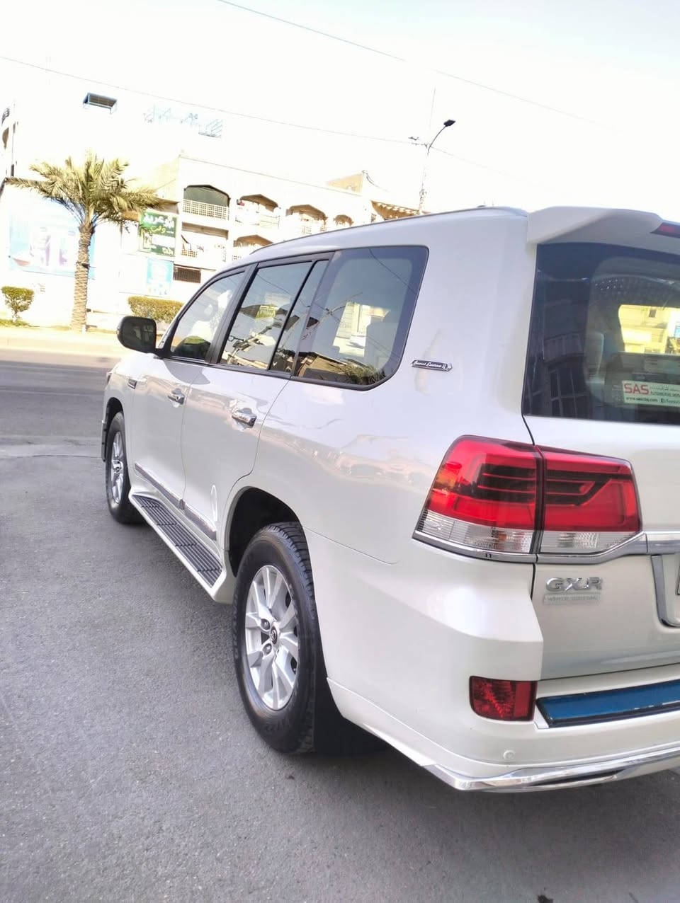 سلام عليكم لاندكروز شركة زاز
موديل 18 السيارة جديده ومكفوله مثل ماوضح بالصوره 
مكان بغداد للاستفسار ***********
