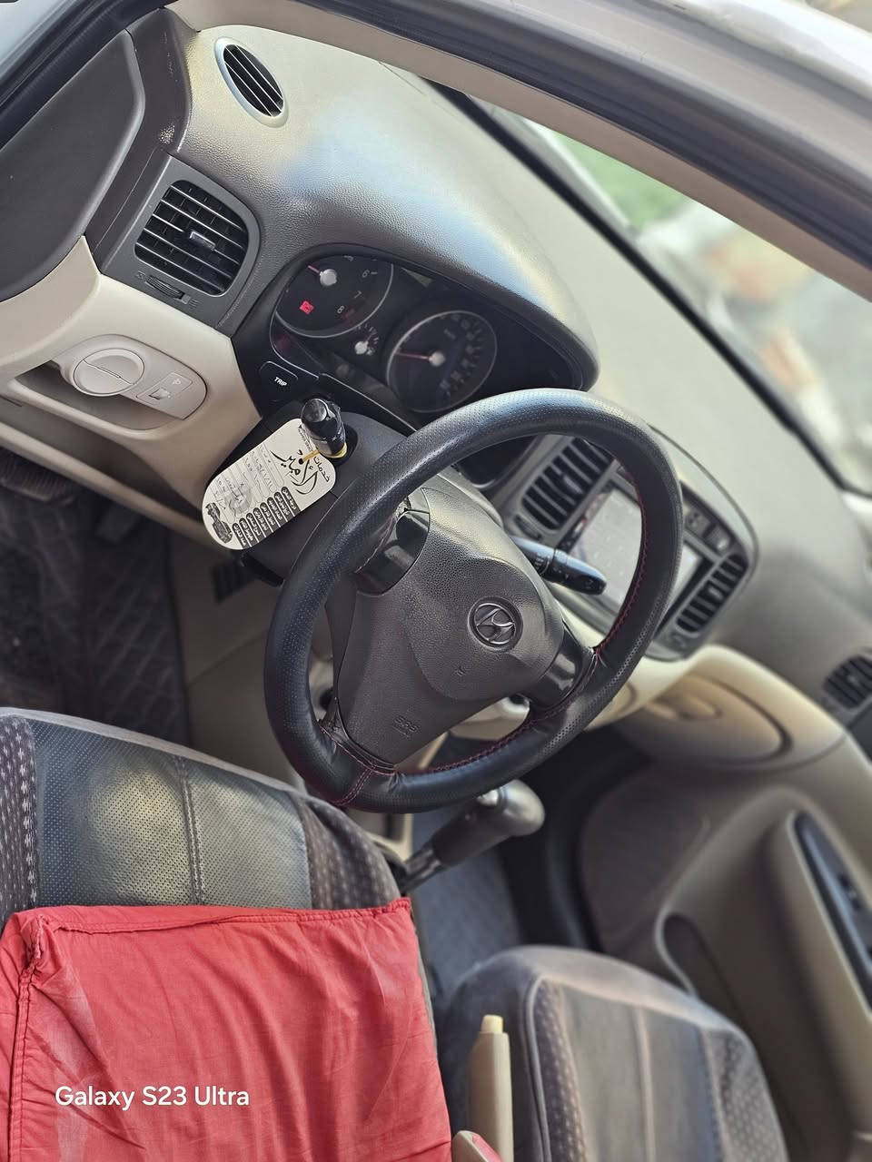 السلام عليكم اكسنت مديل 2010خليجي القماره بيهه جراد او البنيد مرشوش صبغ اثر جراد السياره جاهزه من كل النواحي هزه جديده رقم بغداد ربع متصرف عليهه مكاني بغداد حي الحسين السعر ٩٧بيهه مجال حك الجيه ***********
