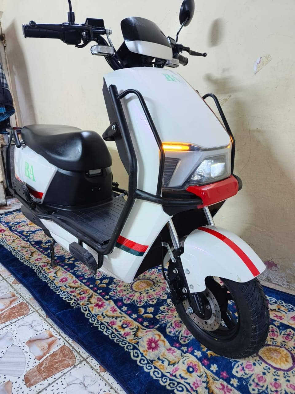 السلام عليكم دراجة شحن ماركة BA للبيع ماشيه 20 الف الدراجه جديده مامفتوح بيها برغي على وضع الشركه ماخذها 14/11/2025 تجي تفحص وتروح
السعر مالتها 1200 مليون وميتين 
الاستفسار ***********
