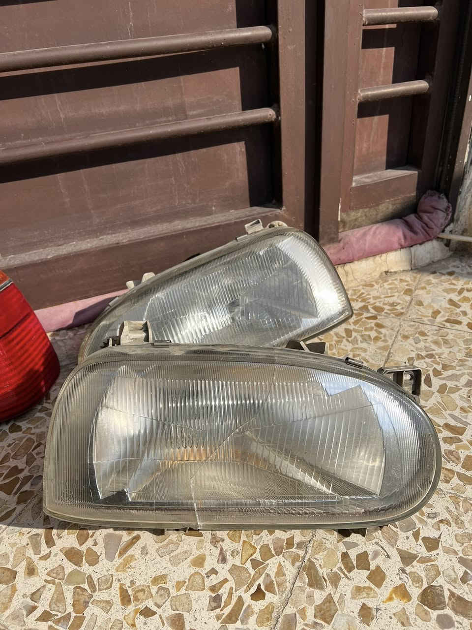 السلام وعليكم لايتات وبك لايتات مال كوالف     مكاني موصل سعرهم 30الف قفل ***********
