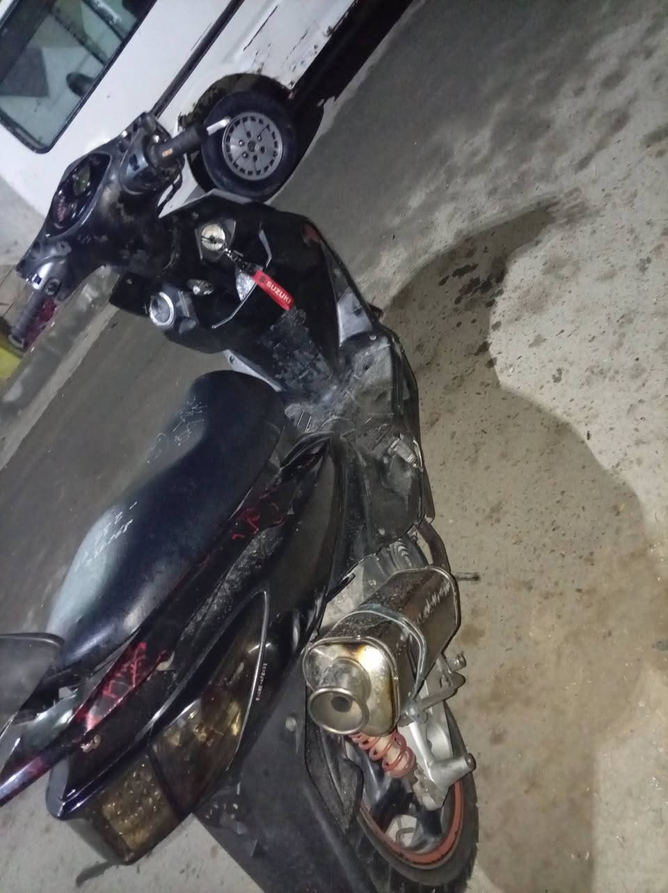 السلام عليكم دراجه سكن السحل بيع دراجه وكاله فقط بيها شخص بسيط بالصفحه موديل 2013 عنوان كربلاء السعر بالخاص***********
