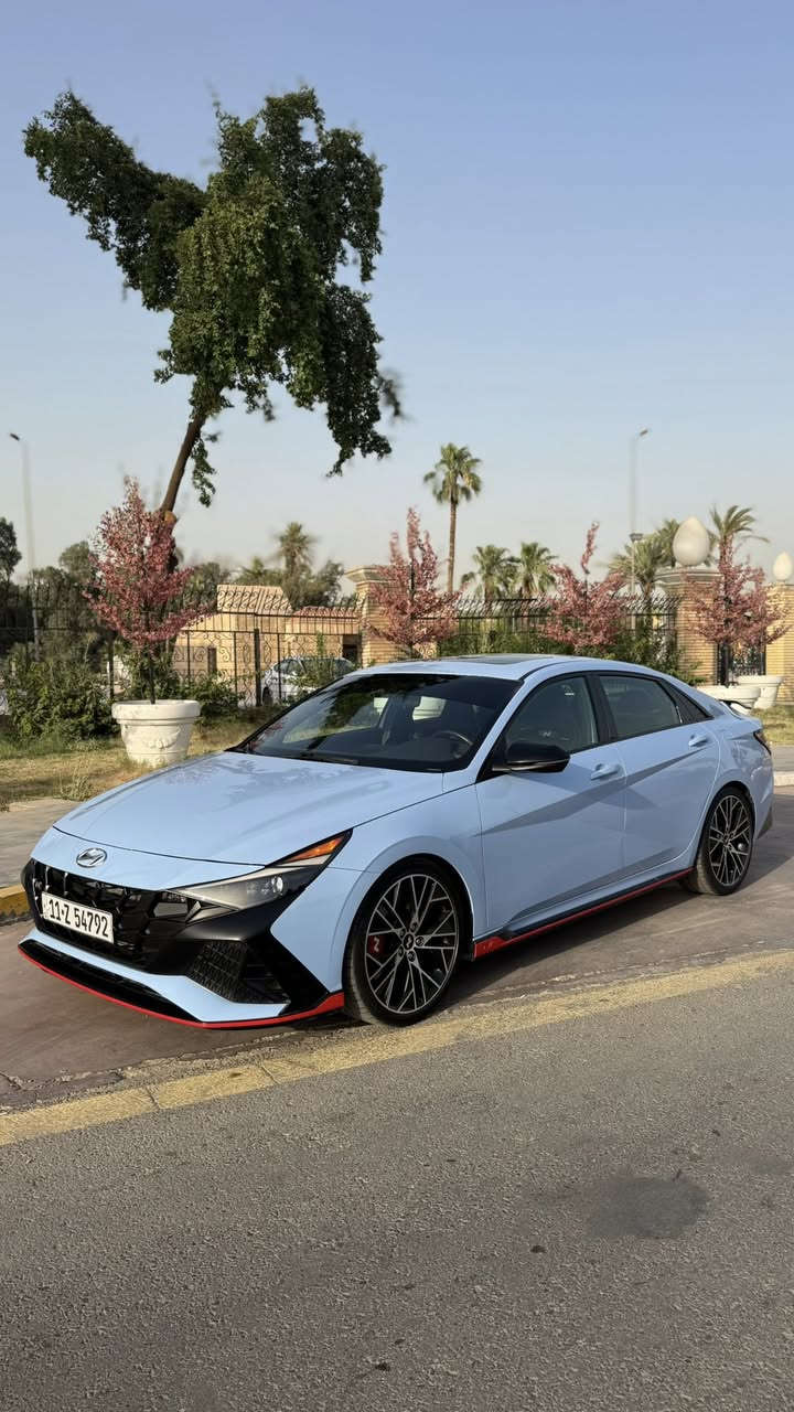 بسم الله الرحمن الرحيم

حلال القوي للبيع 🩵🩵 
Hyundai Elentra N 2022

المواصفات:❤️‍🔥N  سرعة 300

السعر 183 وبيها مجال ✅✅

السيارة ماشية 38 ميل..

1️⃣كير اوتماتيك 8 نمر دبل كلچ DCT 
2️⃣كشن حضن 
3️⃣كشن علامة N
4️⃣كشنات كنتاره وجلد N
5️⃣سلايد روف 
6️⃣اناره داخليه 👌🏻٢٤ لون
7️⃣تحكم ستيرن نورمال وسبورت
8️⃣تحكم دبلات نورمال وسبورت
9️⃣ابواب بصمة
1️⃣0️⃣بصمة تشغيل 
1️⃣1️⃣شحن وايرلس
1️⃣2️⃣شاشة متصله 
1️⃣3️⃣كاميرا
1️⃣4️⃣نظام صوت _𝐁𝐎𝐒𝐒
1️⃣5️⃣اشارة ترحيب
1️⃣6️⃣اشارة مرايا
1️⃣7️⃣اوتو ستوب
1️⃣8️⃣نقطة عمياء
1️⃣9️⃣تحديد سرعة
2️⃣0️⃣تحديد مسار
2️⃣1️⃣رادار امامي 
2️⃣2️⃣رادار جانبي 
2️⃣2️⃣رادار خلفي 
2️⃣3️⃣حساسات جانبي 
2️⃣4️⃣حساسات خلفي
2️⃣5️⃣نظام _ 𝐍𝐎𝐑𝐌𝐀𝐋
2️⃣6️⃣نظام _ 𝐒𝐏𝐎𝐑𝐓
2️⃣7️⃣نظام _ N🚀
2️⃣8️⃣نظام _NGS☠️🩶
2️⃣9️⃣كشنات هيتر
3️⃣0️⃣ستيرن هيتر
3️⃣2️⃣صندوق ذكي
3️⃣3️⃣لايتات ليد 4 عدسات زينون
3️⃣4️⃣بگلايت ليد

صور الحادث مرفوقة بالمنشور
بدون دواخل وايرباك

+ السيارة ستوك ملاعب بيها بالنسبة للصوت مال طلق والخ كله بلادي ﻼن هواي ميعرفون هالشي لكن شوي مرتبها مغير لون الاحزمة حاطلها هوائية يعني جمبزة حلوه تفاصيل الترتيب..

مكان السياره بغداد حي الجامعة
 
للاستفسار : ***********
