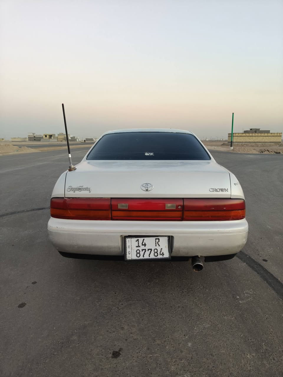 سلام عليكم
بطه كراون مديل 93 
كير مكينه مكفول 
تبريد منضومه جديده 
تخم تاير 
شاشه اندر ويد 
سياره نضيفه معنه كلمه ومكفوله من الكص ونقل والصبغ 
رقم بصره بسمي
عنوان ابو الخصيب 
سعر 69 ورقه وبيه مجال قليل 
***********
