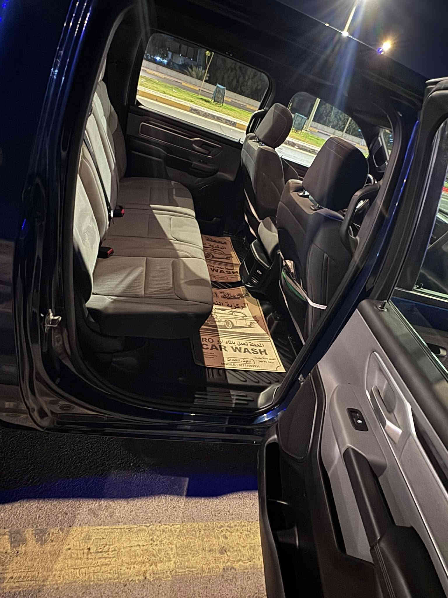 للبيع
دوج رام بك هورن 2023
رقم بغداد الجديد هزة وفحص جديدة باسمي تحويل ثاني يوم
ومدفوع الها ضريبه لحد شهر 1/2026
محرك 6 سلندر 3600 نظام تقليل صرف الوقود ايتوورك يشتغل حتى على البانزين العادي
كير بكره 8 نمر
باب طوويل بدي قصير
دبل اكسل دفع رباعي
كشنات قماش بلادي نظيفة جدا جدا
شاشه صغيره وكامرا دواره بلاديه
نظام سحب + مانع انزلاق + بصمة تشغيل + هاند بريك بصمة كهرباء + تحكمات ستيرن فول + بلوتوث
هوك سحب خلفي
ويل كب بلادي حجم 20 تخم تاير جديد
الاضافات
منظومة غاز شغل معمل الدوره وخزان 80 لتر يمشيك 450 كيلو بلداخل يعني تريدها غاز تريد بانزين
ترفيعه اماميه 2.5 انج
غطاء بدي نوع ثقيل يتحمل حتى تصعد فوكاه
دوسات جانبيه
كامرات تصوير حوادث لا سامح الله (( داش كام )) امامي + خلفي
صدر امامي + خلفي + كير + محرك + كهربائيات + تدفئة وتبريد+ ايرباكات كلها مكفوله و ع البلاد مملعوب بيها ابد
حادث امريكا جاملغ وبنيد جهة السايق
وبيها بلعراق طخة بسيطه بلجاملغ عكس السايق
يعني صبغ جاملغين ونص البنيد فقط والباقي مكفول من كل شي
ماشيه 50 الف كيلو فقط
السعر $ 265 وبي مجال بسيط
مكاني بغداد
للاتصال ***********
