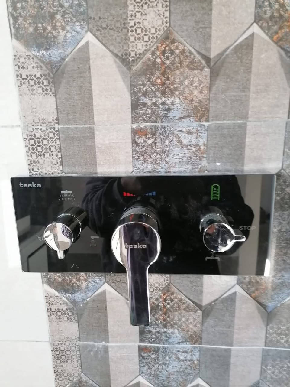 السلام عليكم
تأسيسات صحيه عامه
تأسيس ماء ومجاري
تبديل الحمامات القديمه
ربط الماء والمجاري بالشبكه الرئيسيه
صيانه عامه
***********  واتساب
