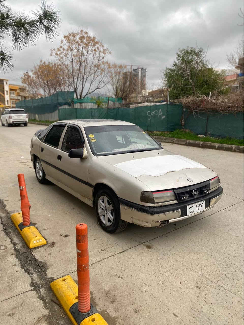 بەناوی خوای گەورە بۆ فرۆشت نوو گۆرینەوە ❤️ئۆپڵ ڤیکترا مۆدێل ١٩٩٣ سلەیتە سەیارەکە بەس ماشەلەی ئەوێت مەکینە ٢٠ گێر و مەکینە و ئەنفلۆی ئەوروپی لۆک هەلمی دەمی نییە مەکینەی کامل کارەبای بەشەرت پێشو دوای داگیراوە بێتەقەو رەقە تەر جیل و مکەبەرە و لەیت و فلجە و گەرمی بەشەرت هەمووی ئیش ئەکات دەعموو لێدراوی و رزیوی نییە جوار تایەو ویلی لۆکم بۆ بەستووە داژ بڵ و بەرگەدرگای لۆک بەس ماشەلەی ئەوێت کامل مەسرەفم کردووە دینارێک مەسرەفی تیانییە سەیارەکە بەمانای کەلیمە ماڵی دۆستە سعری تەنها ١٤ گەلە پارەی ماتۆرێکە لەسلێمانیم *********** ڤایبەر و واتساپی لەسەرە ……لەخزمەت هەموو لەیەک دام ❤️ السليمانية, العراق
