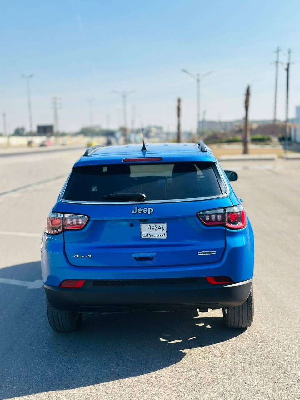 جيب كومباس (2024) دخول جديد.
صبغ حافه بنيد وربع جاملغ فقط بدون تبديل محرك (2000) تيربو بدون دواخل فئه (لاتيدود) مرقم بغداد شهداء 
سعر (155) وبي مجال عنوان بغداد الزعفرانيه 
((***********)) سيد احمد المعموري
