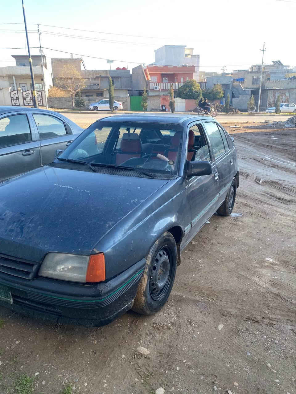 سلام عليكم البيع كير ومحرك 16 باور شرط تاير جديد سيارة نضيفة شرط التحويل السعر 14 وبيها مجال *********** موصل, نينوى
