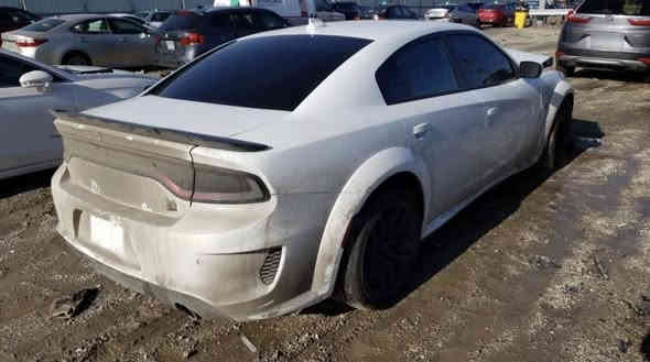السلام عليكم
دوج جارجر سكات باك وايد بدي اصل
‏Dodge Charger (Scat Pack WideBody)

الموديل : (2022)
المحرك : SRT . V8 . 6.4L .
العداد : (٧٢ كيلو ) قابل للزيادة
اللون :ابيض
                          الرقم : (بغداد مشروع وطني)

( حادث السيارة بنيد وجاملغ السائق )
( بالعراق باب السايق صار بيه بارد )

 اضافات
جكات S2 
دركة ار بي ام
شوتة JLT
غرفة لون ازرق مختم نحلة
تبديل احزام الامان ازرق 
زرع عدسات
لد متغير
لد فتحات بنيد
لد فتحات التهوية الدعامية الخلفية
سترس بار
تغطيس مكينة
جهاز تحويل كار بلي
صدر امامي خلفي جديد
باتري جديد
دبات كزوز ريمونت
بلكات ريسنك
ولف حماوة ريسنك
كاج كان
داون بايب 
برمجة مصطفى ايكل
لد متغير دشبول
الداخل الياف كاربون حقيقي سياره مزودة للأخير

السعر 290$
مكان السياره بغداد شارع حيفا 
***********
